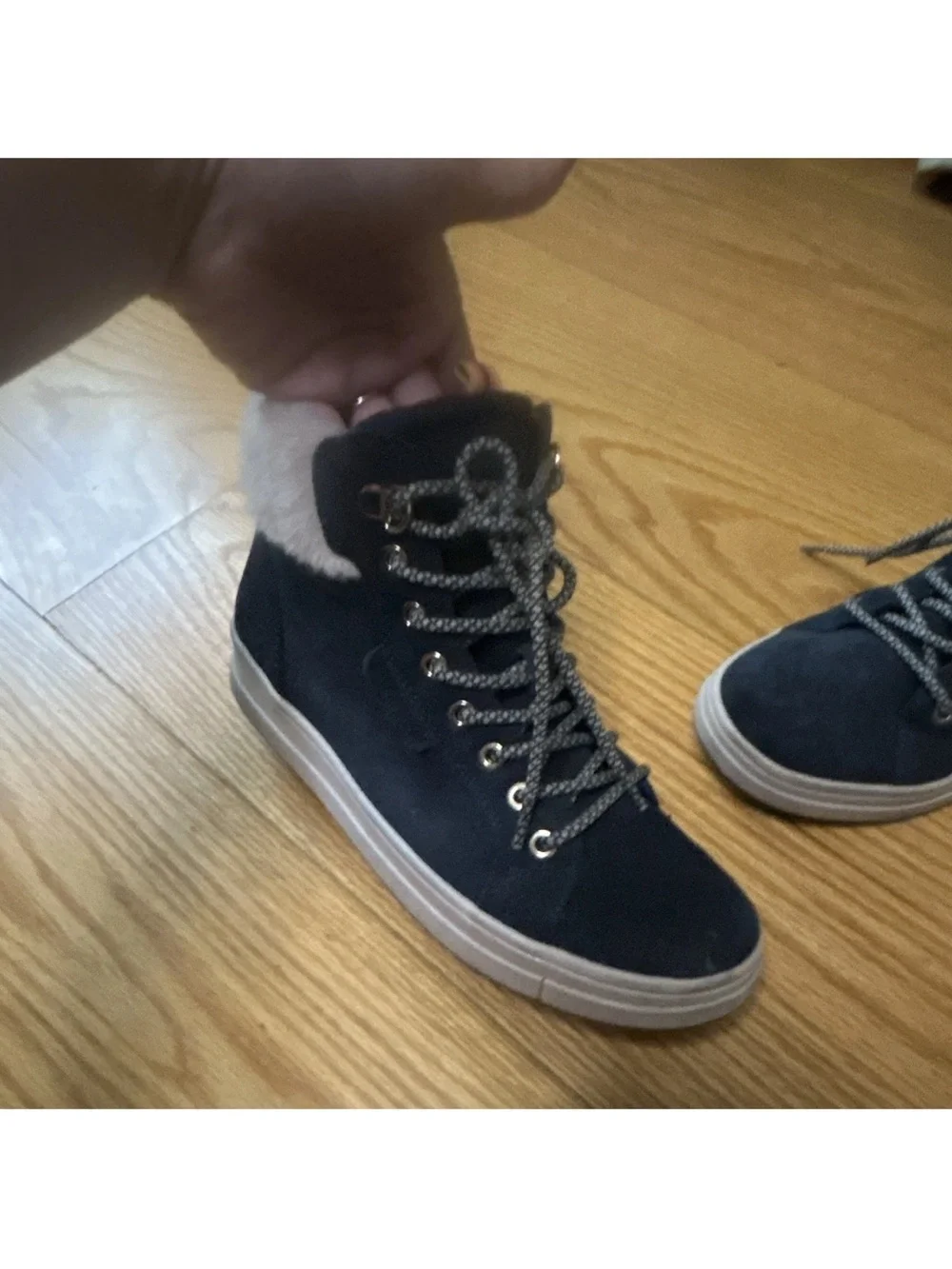 Geox Reapira Sz 4 Girls Navy Leather Faux-Fur Trim High-Top Sneakers Zipper Side